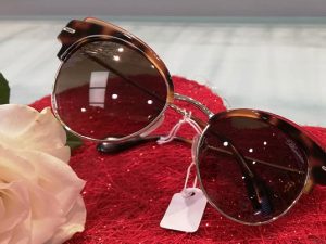 Occhiali da sole alla moda Bologna 